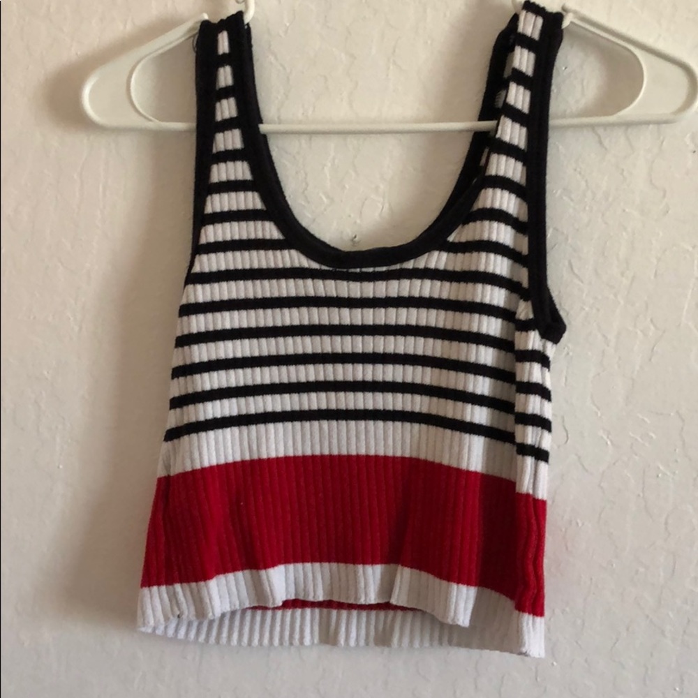 Cropped top